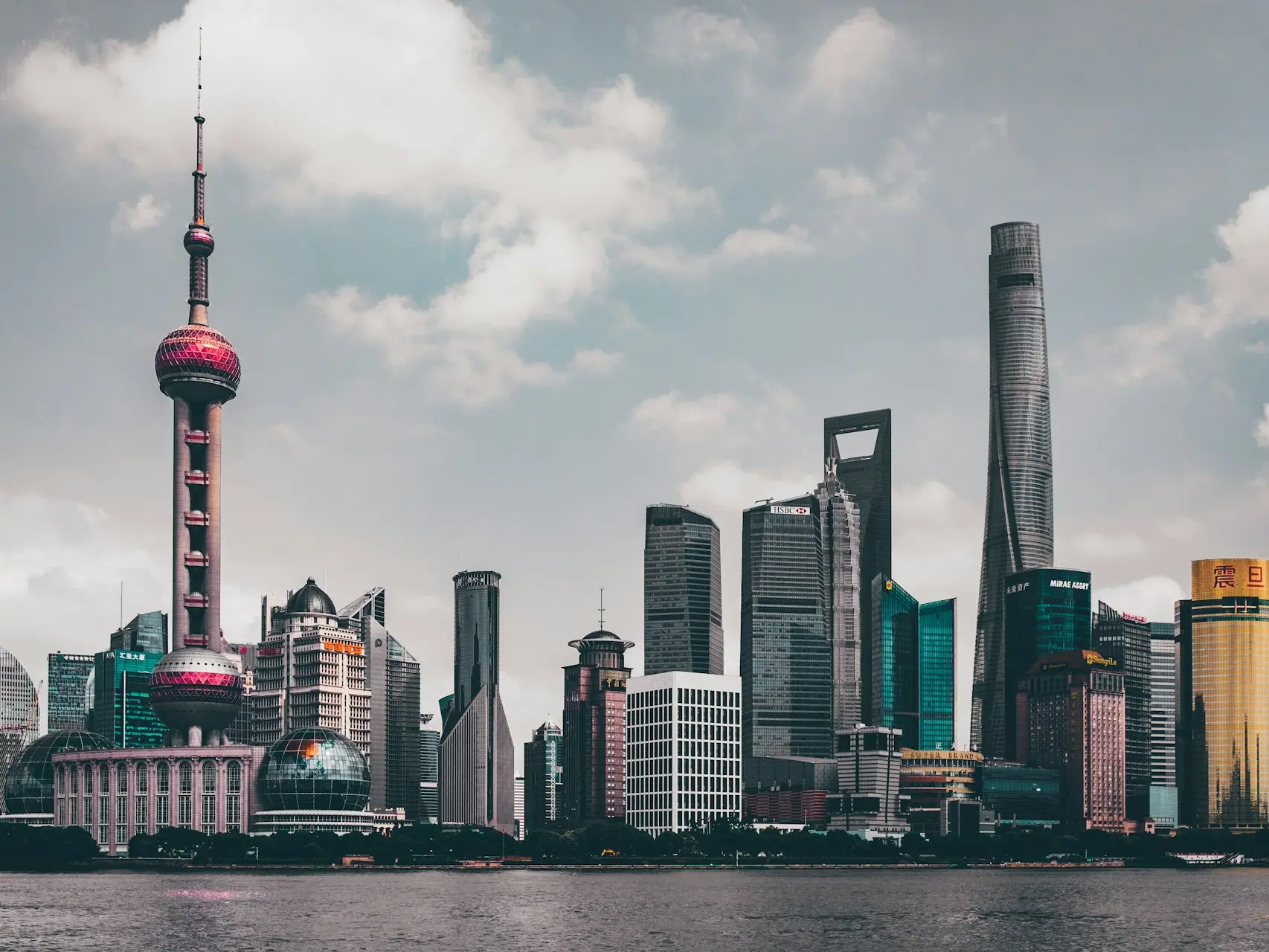 Oriental Pearl Tower in Shanghai during daytime